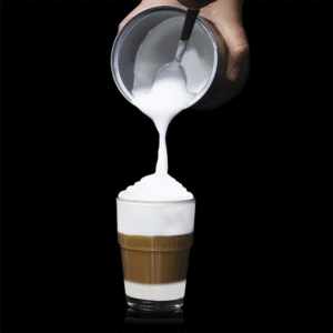 Cremar leche para cappuccino